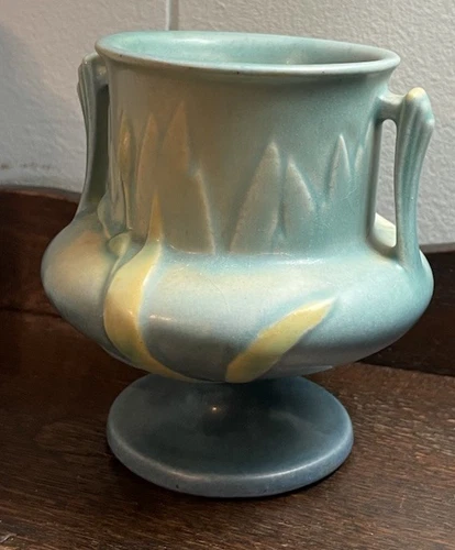 Vintage Roseville Pottery 4" Blue Iris Vase Double Handle 130 Good Condition