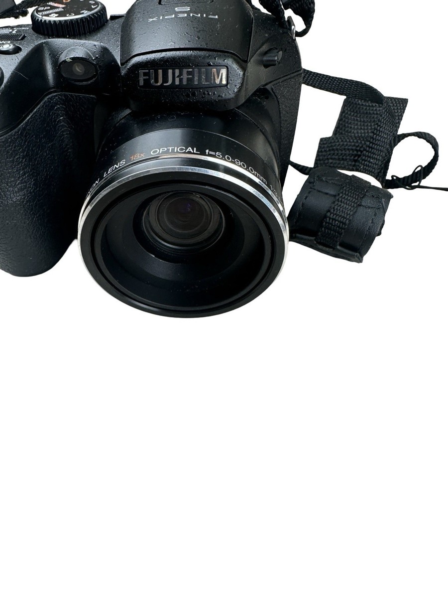 Fujifilm FinePix S Series S1800 12.2MP Digital Camera 18x Wide