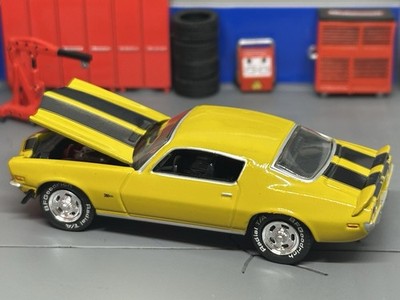 1970-1973 Chevy Camaro Z28 Yellow Gold Opening Hood 1/64 Scale Limited Edition