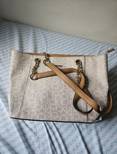 Calvin Klein Hayden Signature East/West Top Zip Chain Tote, ALMD/KHK/LUGGAGE