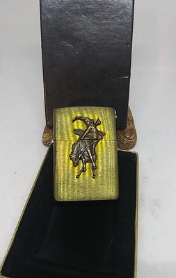 VINTAGE ZIPPO MARLBORO COWBOY BUCKING BRONCO BRASS LIGHTER Unfired W BOX*