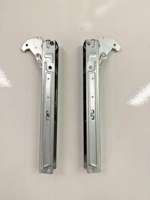 2x Hotpoint DD4 541 IX Backofentürscharnier oben Backofen links rechts C00196009