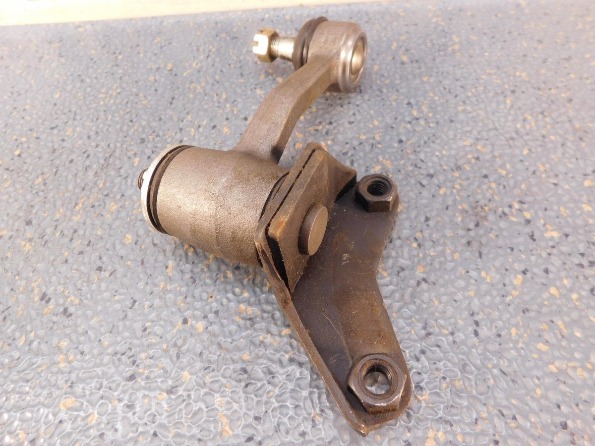 Toyota Corolla Idler Arm Assembly ref 45490-19095 NORS 1970