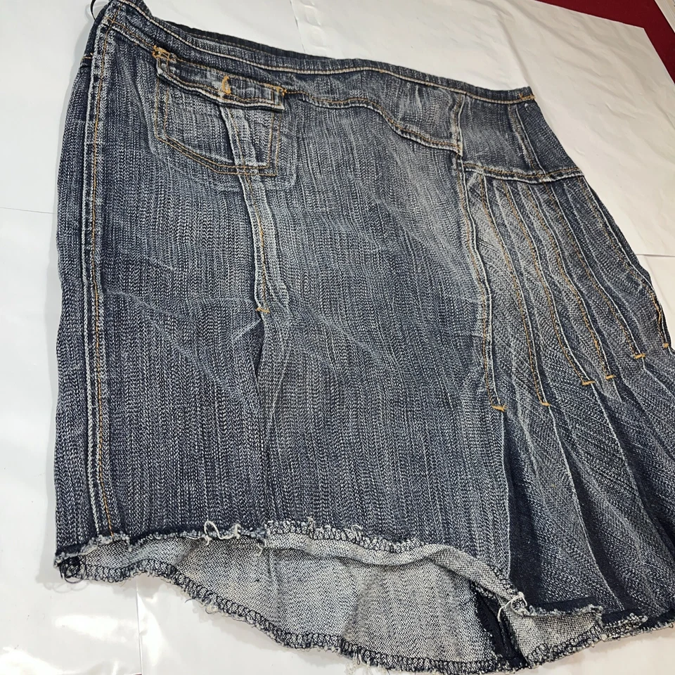 Vtg DOLLHOUSE RARE Asymmetrical PLEATED Denim JEAN Skirt 13 Raw Hem Faded Emo 13 - Image 4 of 4