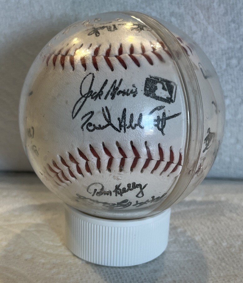 1991 MINNESOTA TWINS WORLD SERIES TEAM AUTOGRAPHED baseball