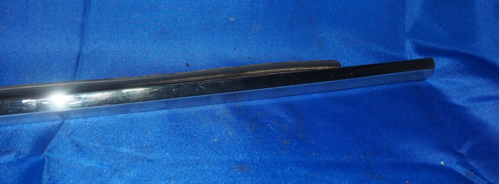 2006-2012 Bentley Flying Spur Left Front Middle Door Belt Molding Chrome Trim OE