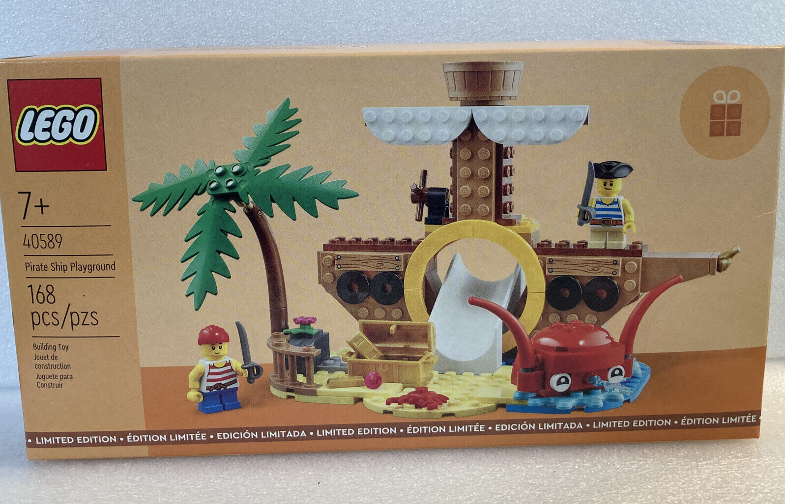 LEGO Pirate Ship Playground (40589) - BRAND NEW
