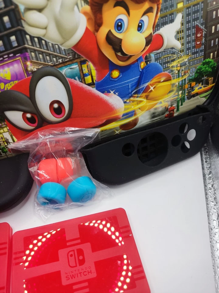 Nintendo Switch Super Mario Odyssey, foto 3 di 5