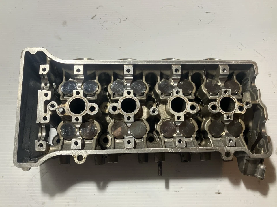 2001 Honda CBR600 F4i Cylinder Head ** For Parts Only ** (Leaky Cylinder) (Oem) Foto 2 de 4