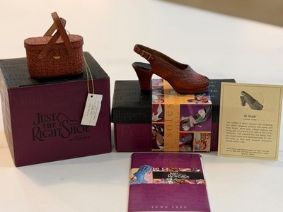 Just The Right Shoe  In Scale   Shoe #25110 Purse #26306