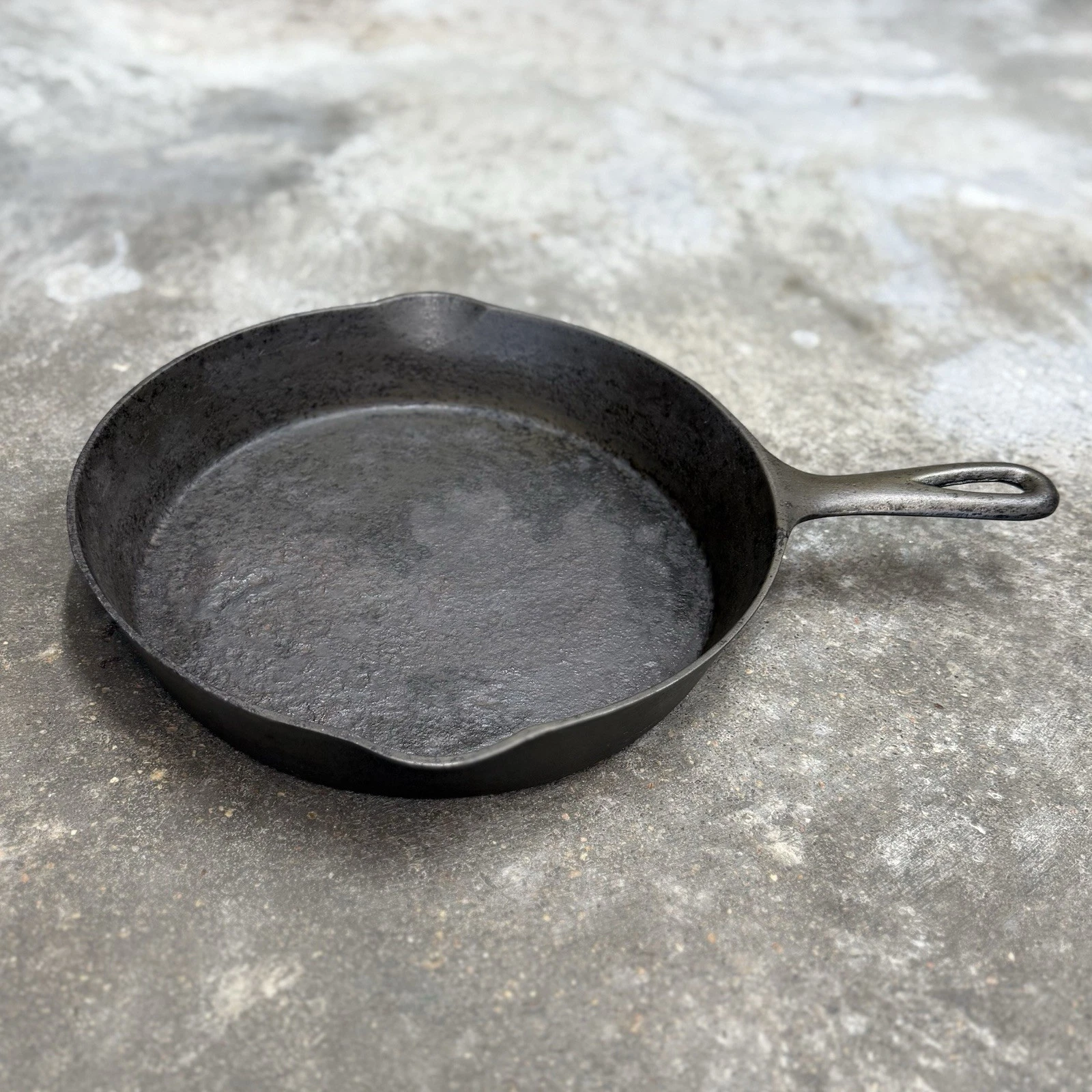 Antique Wagner Ware Unmarked Pre Logo Cast Iron Skillet No 9B Heat Ring 11” Pan