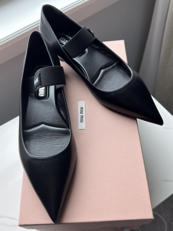 Miu Miu Calzature Donna Pointed Ballet Flats Sz 38 Brand New With Box