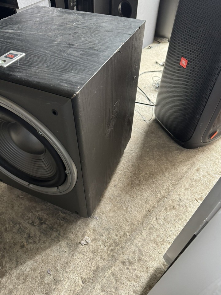JBL NORTHRIDGE E Series E250P Powered SUBWOOFER 12" SUB 250 Watts Bass