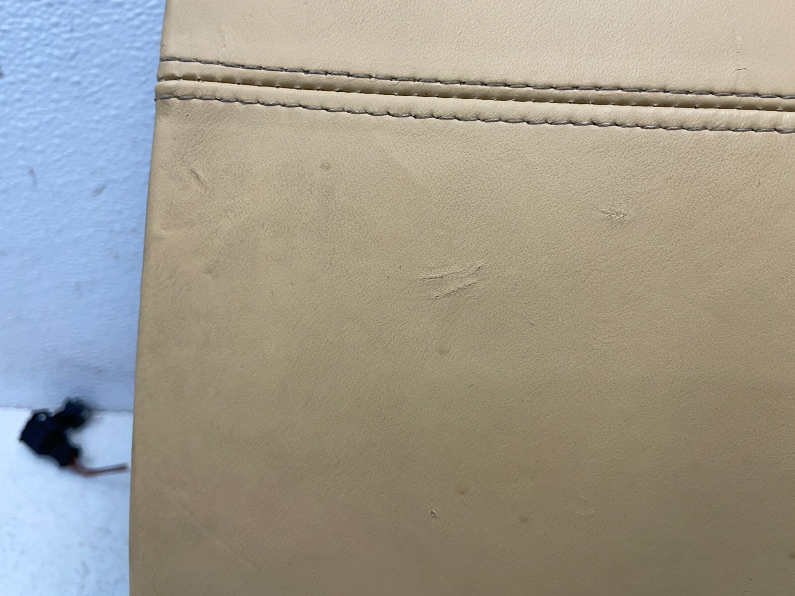 03-07 Bentley Continental GT Dash Glovebox Storage Compartment Beige 1577 OEM