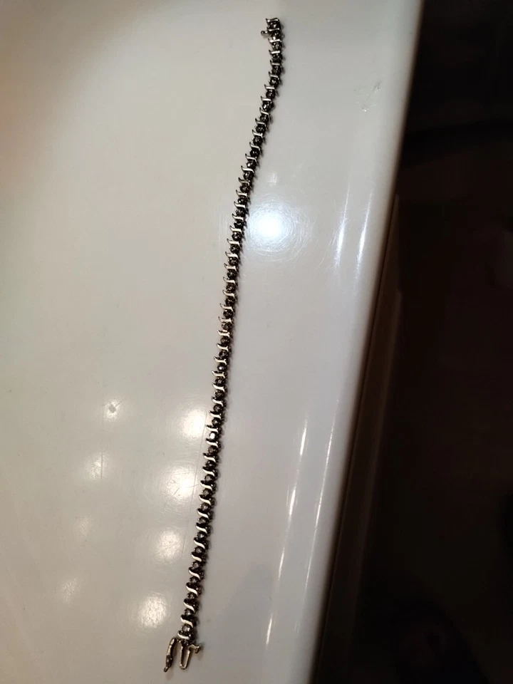 2 Carat Diamond Tennis Bracelet - Image 3 of 3