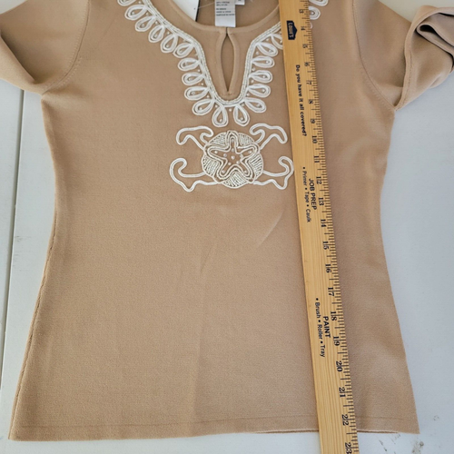 Joseph A Womens Sweater M Beige Embroidered Knit Beaded Beachy Coastal Shells - Picture 13 of 15