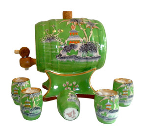 1920s Satsuma Moriyama Moriage Porcelain Sake Decanter Barrel Set – 5 Cups