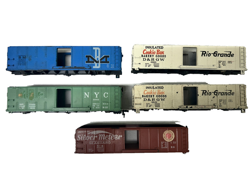 #7 - AMERICAN FLYER BOXCAR BODIES for repair, #514, #33002, #33522 & two 33523