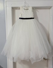 Davids Bridal Offwhite Flower Girl Dress with full Tulle Skirt Size 6