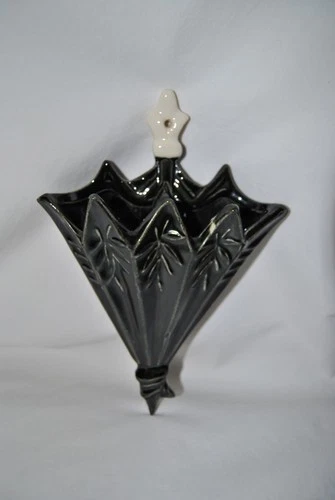 Mccoy Black & White Umbrella Wall Pocket