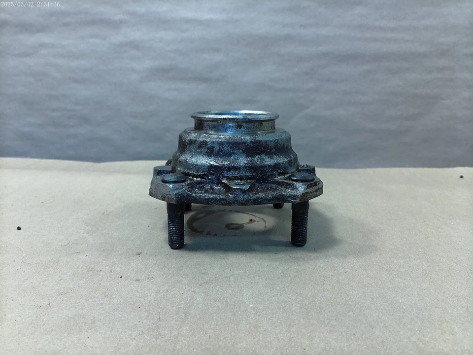 Ступица подшипника заднего дискового колеса MG Midget Austin Healey Sprite с длинными заклепками MOWOG от оригинального производителя - Изображение 4 из 4