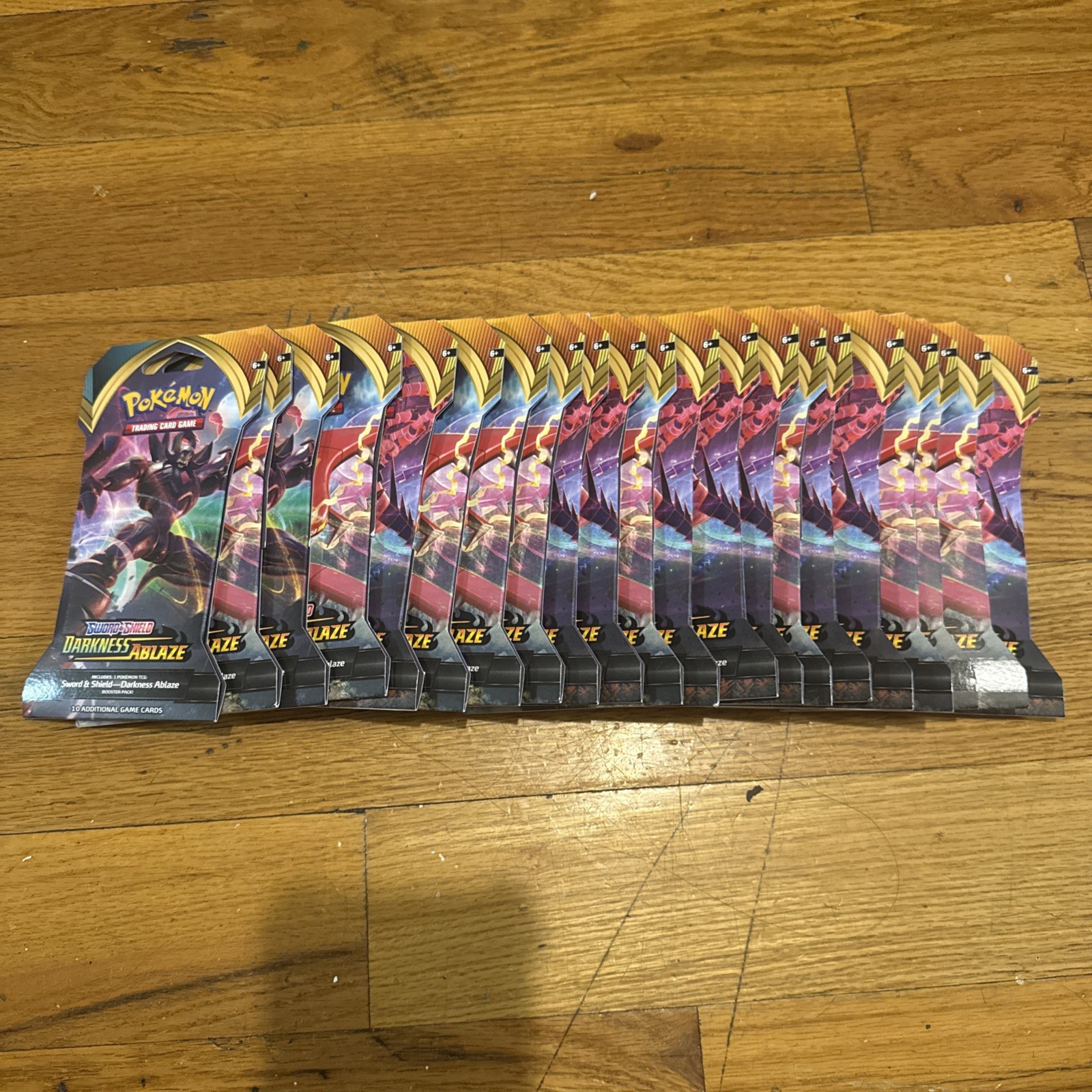 Pokémon Darkness Ablaze - Sleeved Booster Pack - NEW SEALED - 21x packs