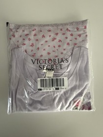 Victoria&rsquo;s Secret PINK 4 Piece Lot (2) Flare Leggings PJ&rsquo;s Pullover PLUS BONUS