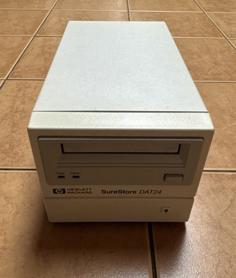 HP DDS3 DAT24 DDS-3 SCSI SureStore External Tape Drive C1556D C1556-60023