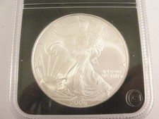 2006 Genuine Uncirculated American 1oz Fine Silver EAGLE. PCS.