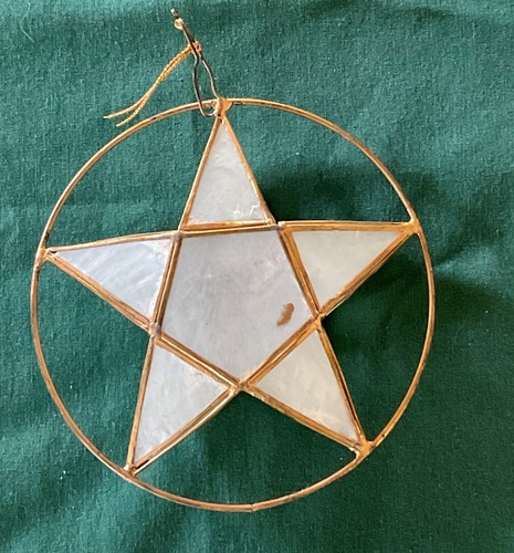 Vintage Capiz Star Ornaments-White with Gold Framing (Lot of 7) - Picture 2 of 6