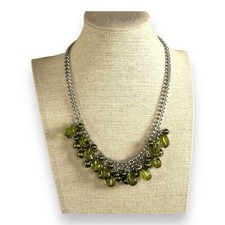 SILVER GREEN DANGLE NECKLACE FASHION BEADED
