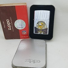 Zippo Lighter Minnesota Vikings NFL 2002 NEW UNSTRUCK