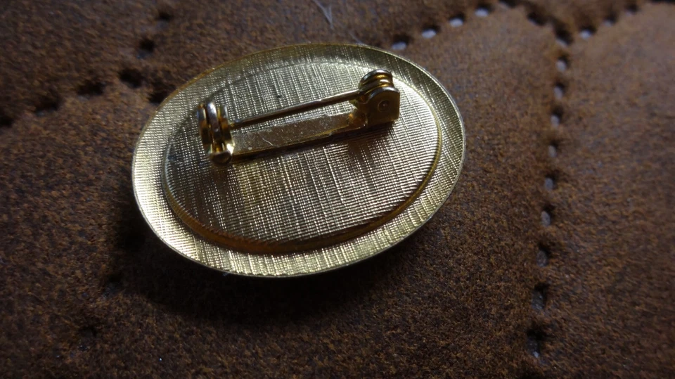 Vintage Brosche mit Miniaturmalerei Bodden Meer See Möve HANDGEMALT & SIGNIERT!! - Bild 3 von 4