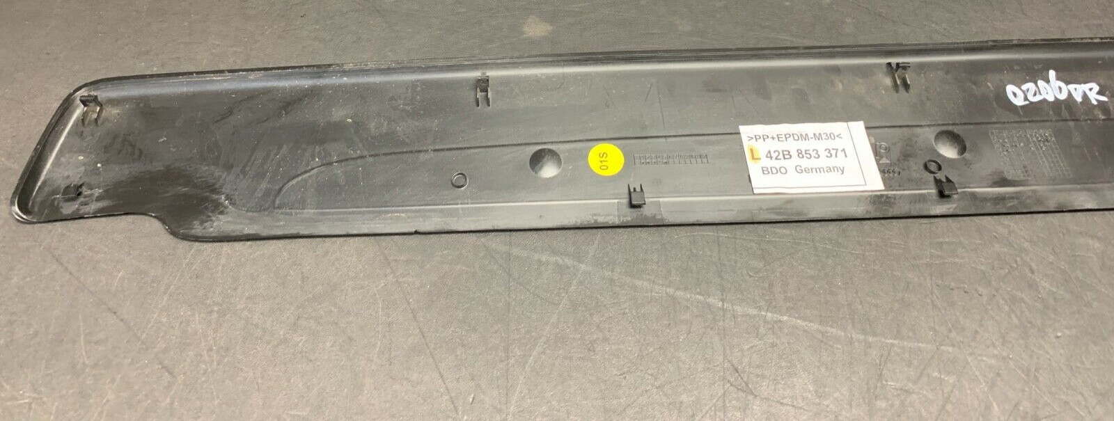 2012 AUDI R8 V10 GT OEM DRIVER DOOR PANEL SILL TRIM -SCUFFED-