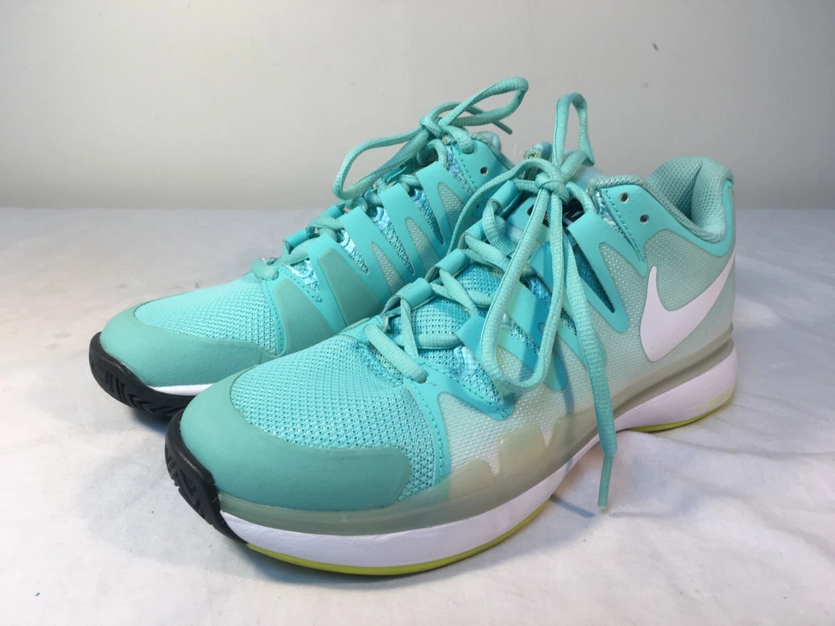 Tennis shoe shop heels nike