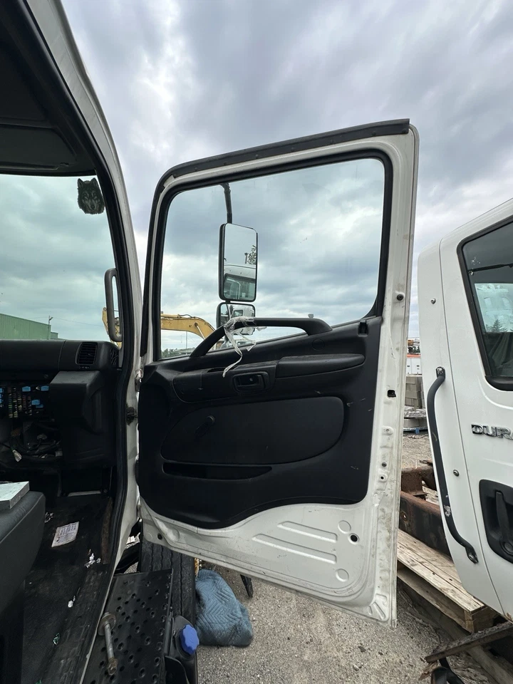 ПЕРЕДНЯЯ ДВЕРЬ В СБОРЕ HINO 268 2573828 — правая - Изображение 3 из 3