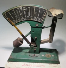 Vintage egg scale Brower Quincy Ill BB balance