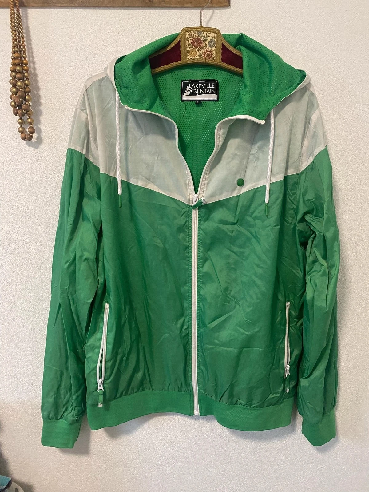 Lakeville mountain jacket windbreaker 90s green men’s size L hood zip up dg25