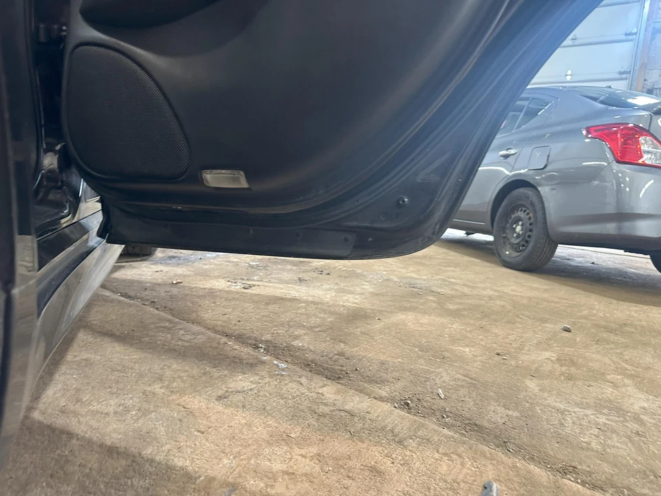 Used Rear Right Door Assembly Rear Side fits: 2013 Infiniti M37 Rear Right Grade Foto 4 de 4