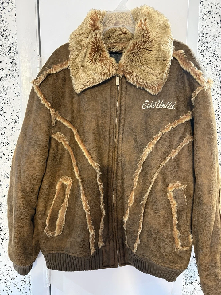 Chaqueta de piel de oveja sintética Ecko Unltd marrón para hombre talla grande cremallera completa forrada de piel sintética Foto 2 de 4