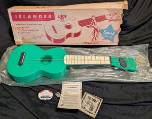 Mario Maccaferri  Islander Uke ( Special Color )