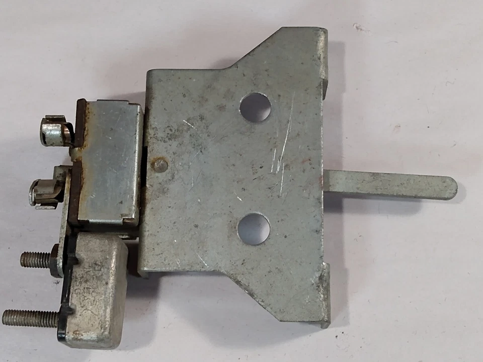 Coches Studebaker 1957 ~ Interruptor limpiaparabrisas y placa base ~ 1542261 Foto 2 de 3