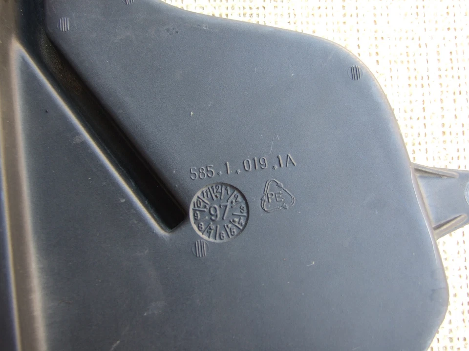 Ducati ST2 ST4 breather balance plenim chamber air expansion - image 3 of 3