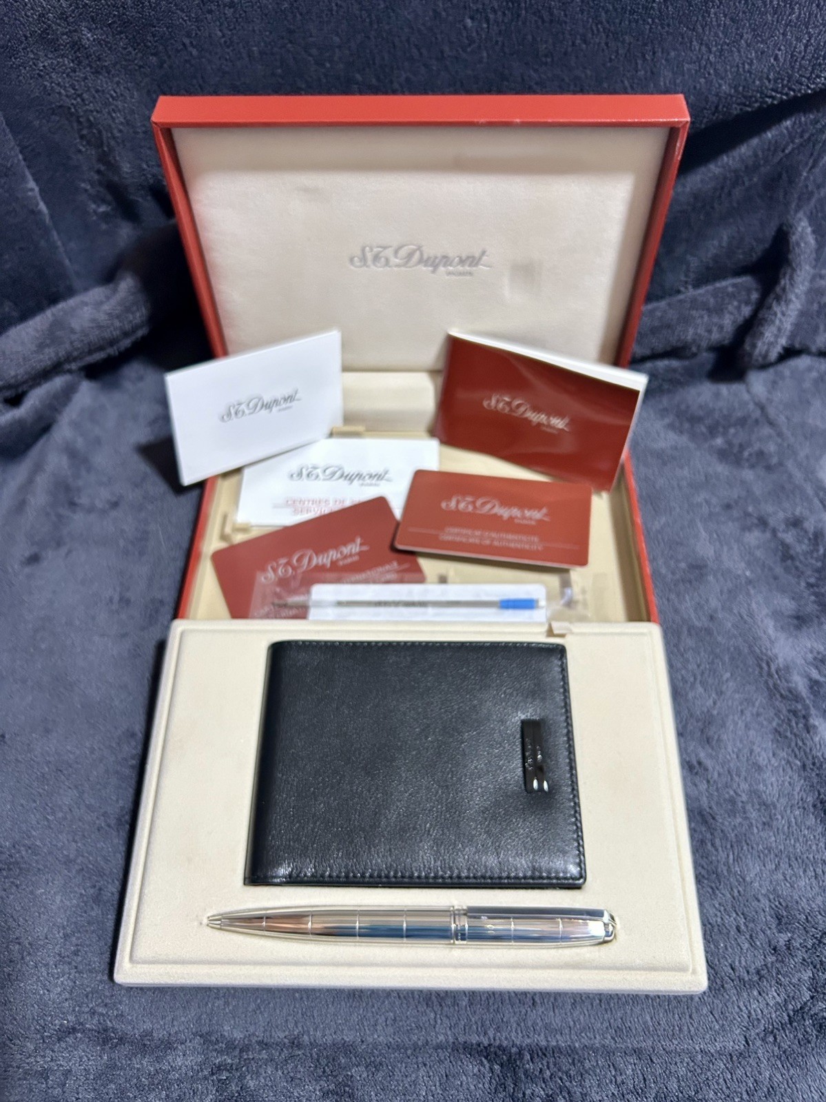 Set regalo S.T. Dupont portafoglio nero ed una penna a sfera B/M FIDELIO