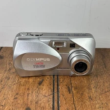 Olympus Digital Camera Camedia D-560 Zoom 3.2MP Silver - Tested & Working