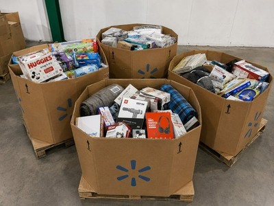 Amazon Consumer Product Treasure Collection - Merchandise Variety Pack