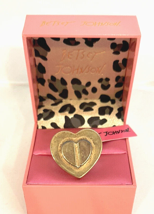 New Betsey Johnson Gold Status Heart Ring in Gold-Tone, Stretch - In Gift Box - Image 3 of 4