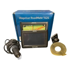 Magellan RoadMate 1424 Automotive Mountable GPS Bundle