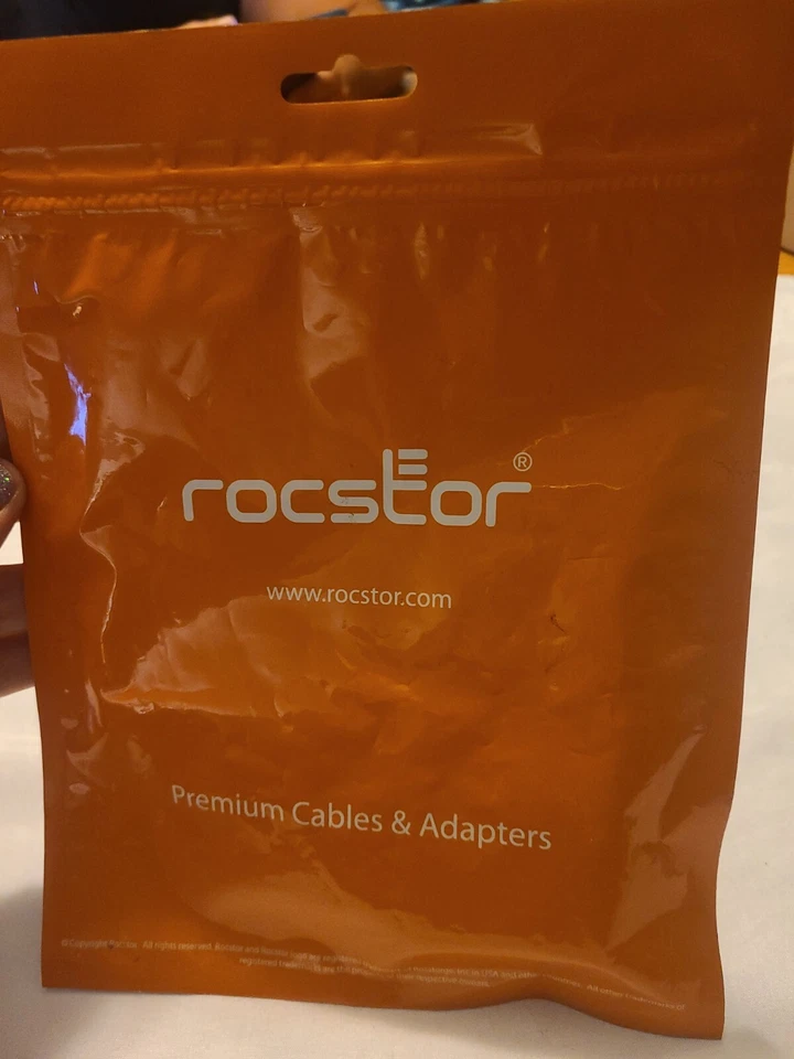 Rocstor Mini DisplayPort to VGA Adapter Convertor (Y10A104-W1), White - Image 2 of 2