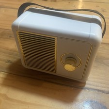 Retro Wireless Speaker With Fm Radio 5.2in x 4in x 2.9in